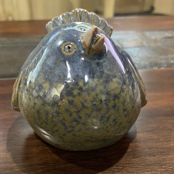 Blue & Brown Pottery Pudgy Puffed Sitting Bird - Picture 4 of 6